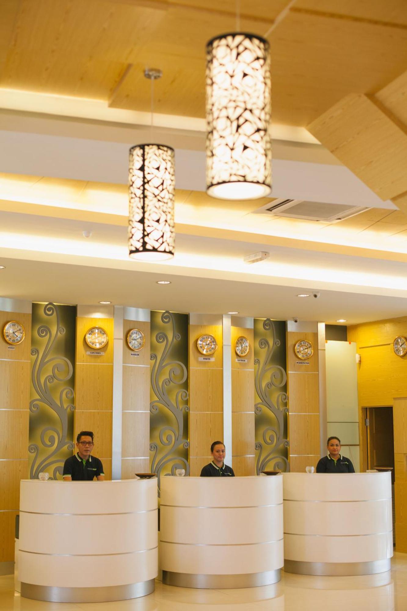 Paragon Lutong Hotel Exterior photo