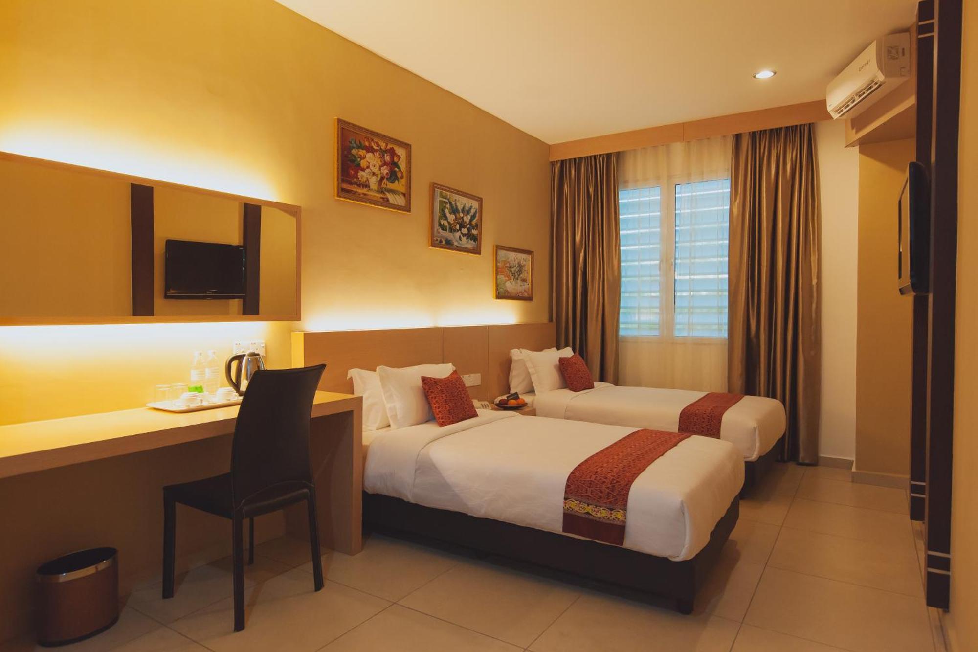 Paragon Lutong Hotel Exterior photo