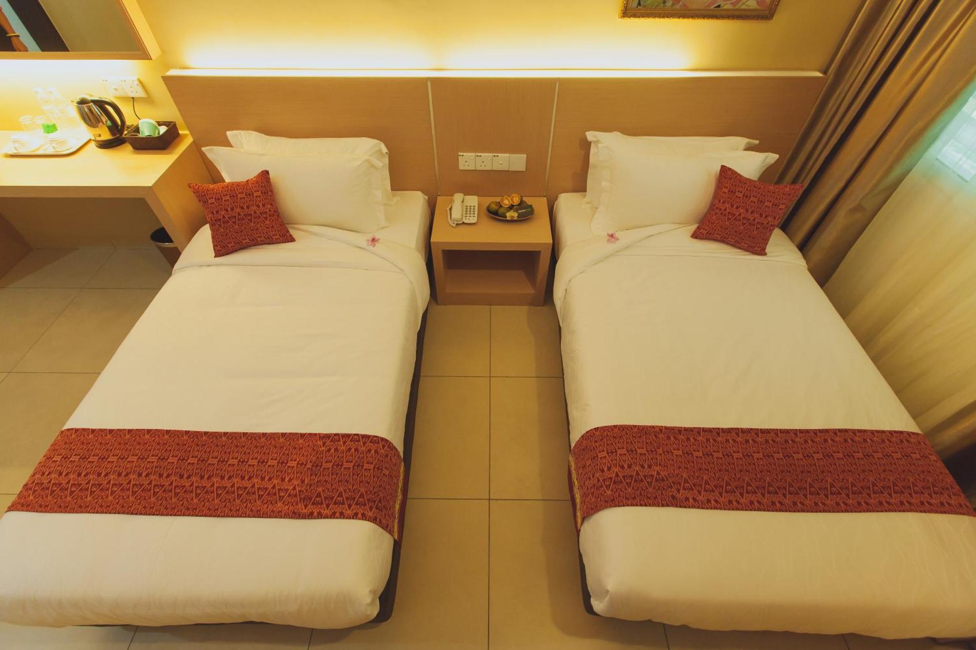 Paragon Lutong Hotel Exterior photo