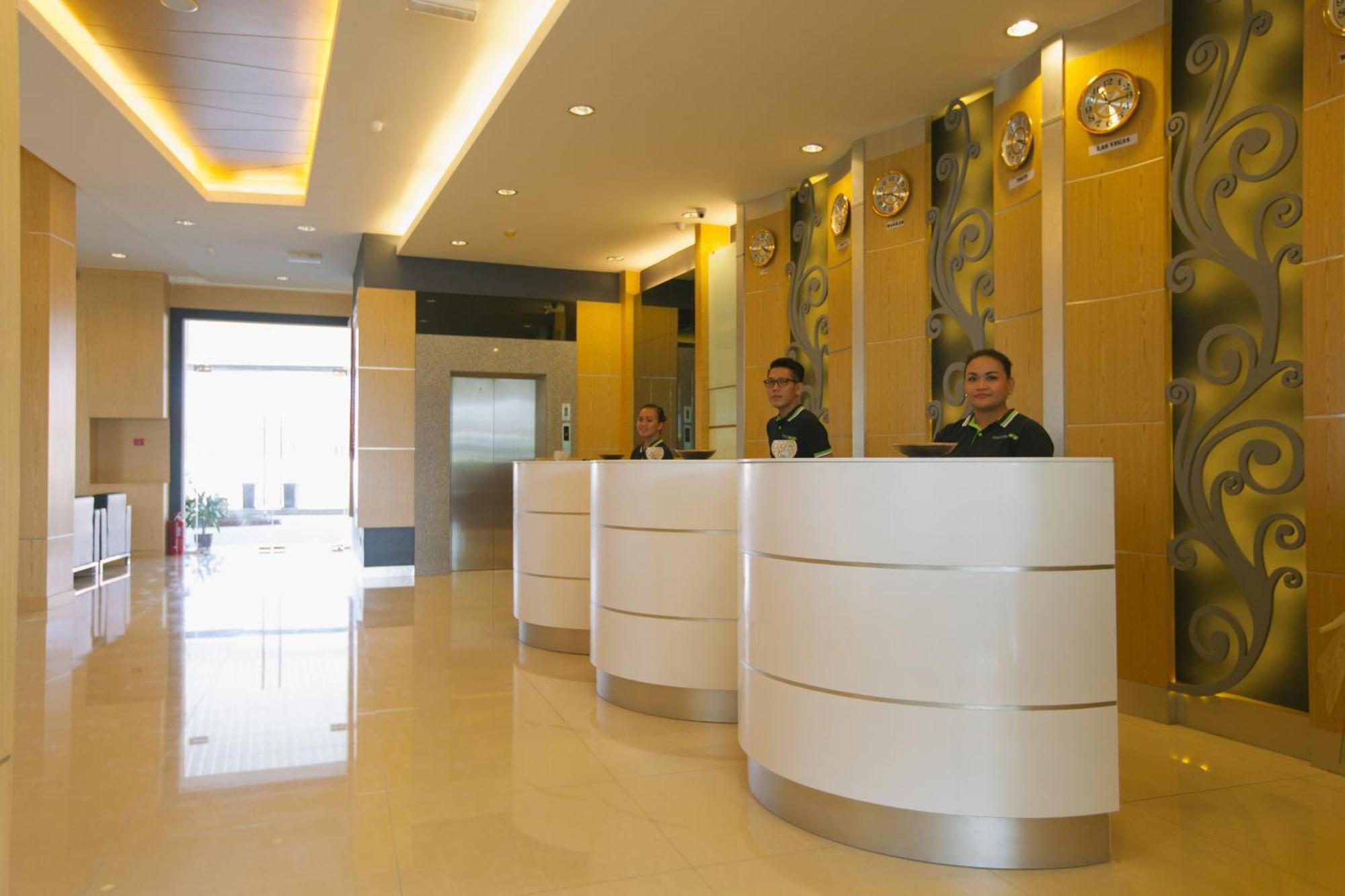 Paragon Lutong Hotel Exterior photo