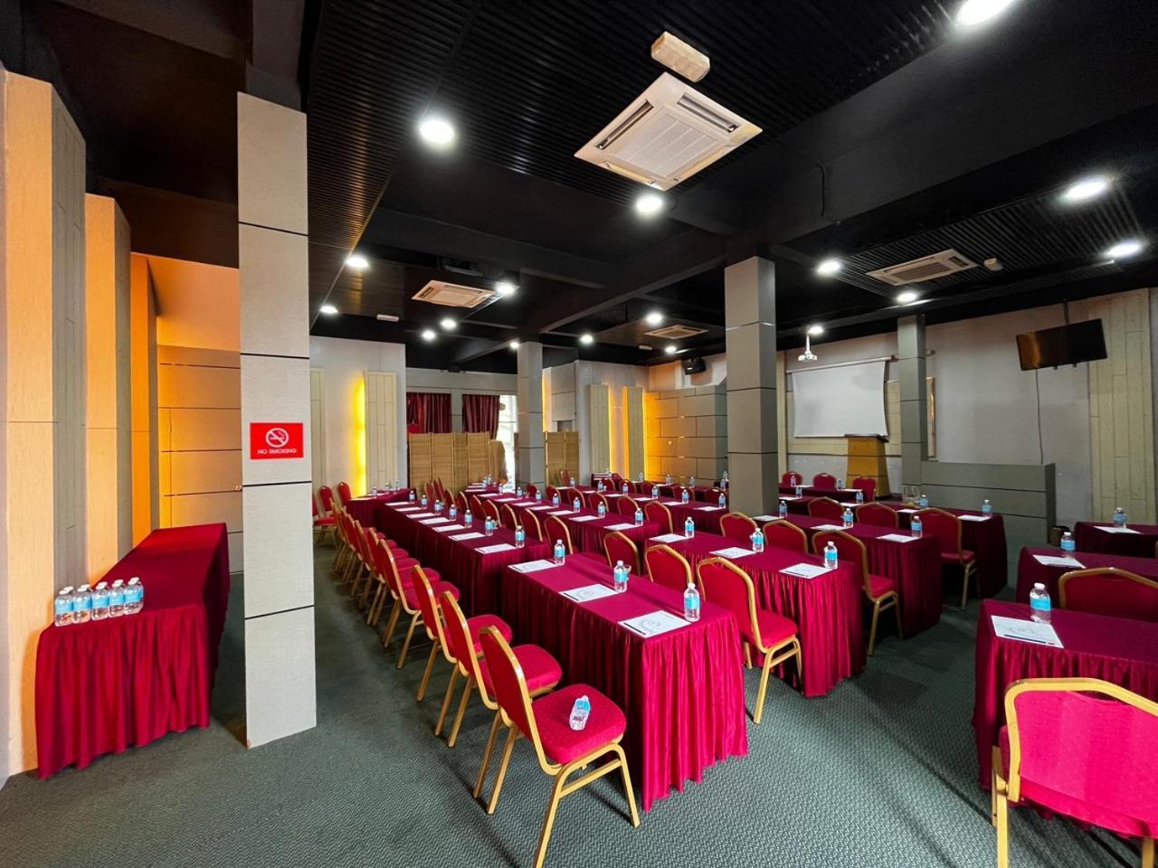 Paragon Lutong Hotel Exterior photo