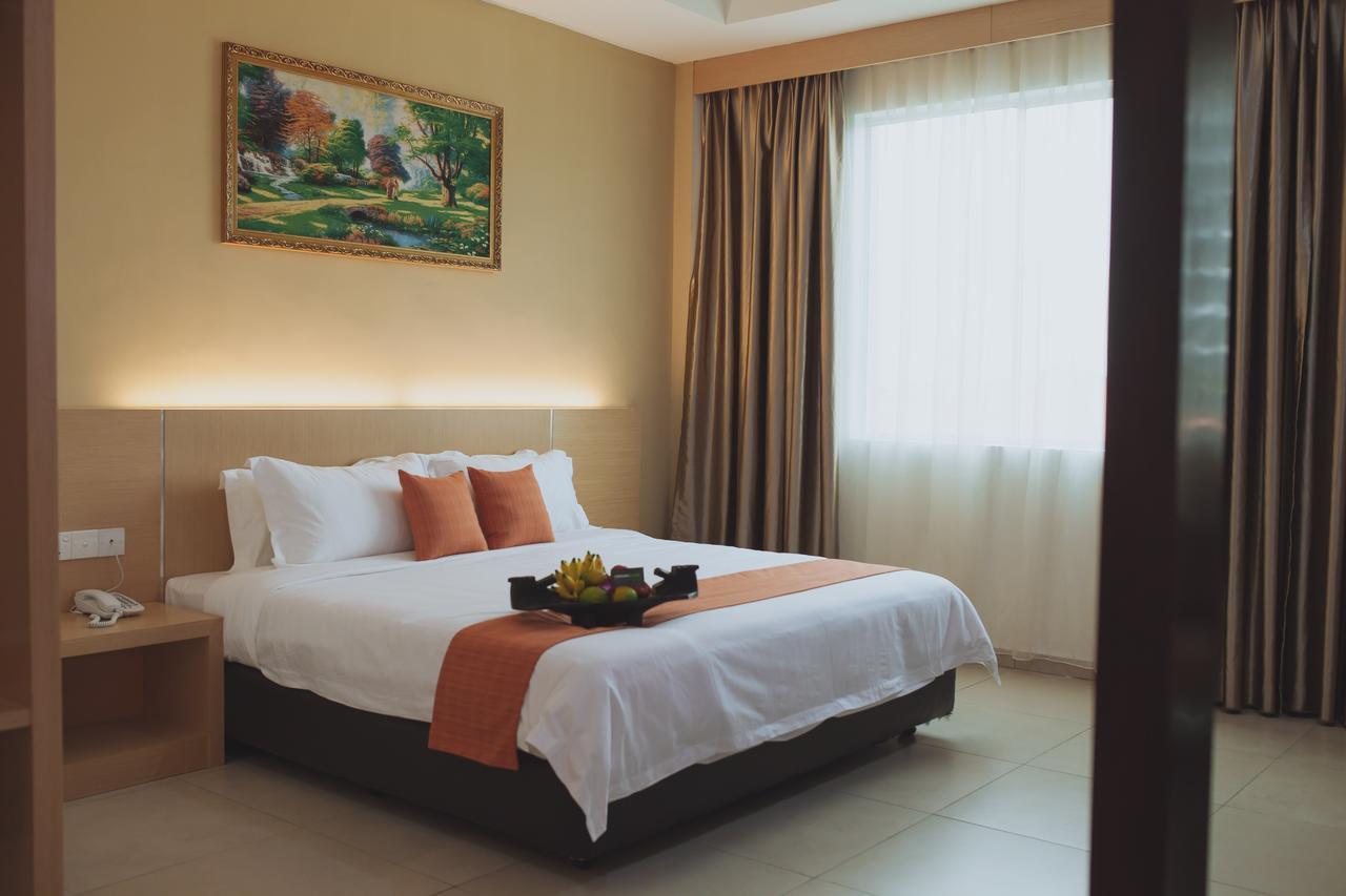 Paragon Lutong Hotel Room photo