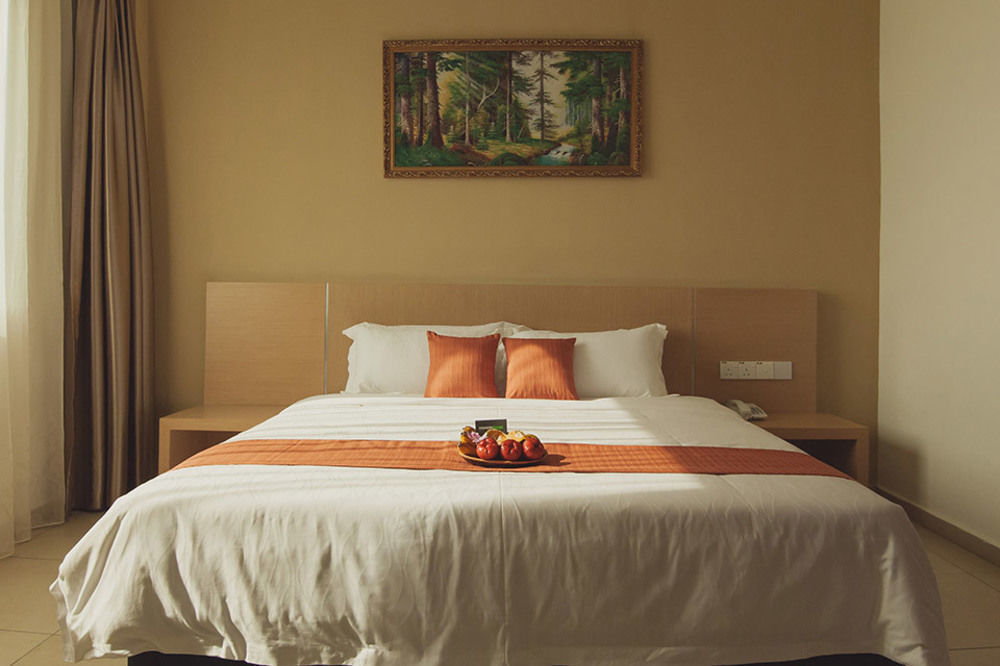 Paragon Lutong Hotel Exterior photo