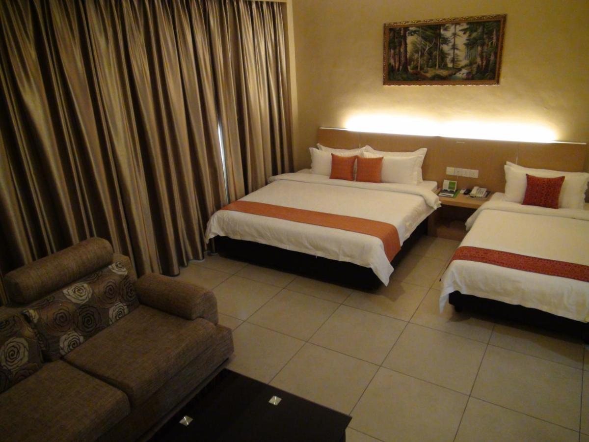 Paragon Lutong Hotel Exterior photo